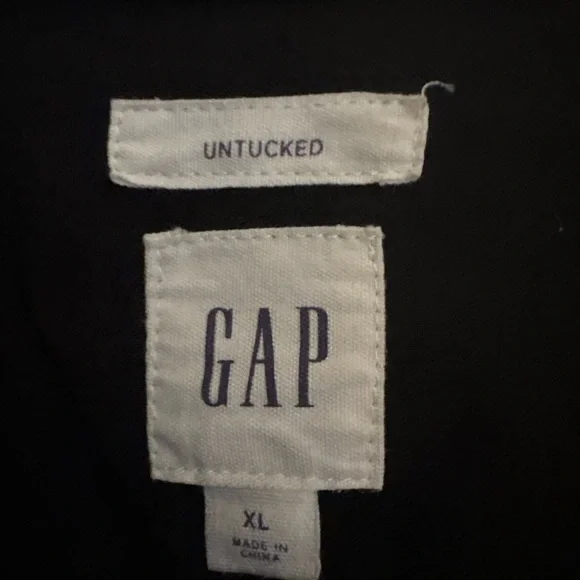 GAP Men’s Black Button Down Shirt XL Untucked Fit Cotton - Picture 3 of 4
